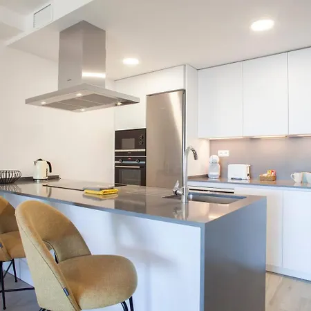Modern New In The Heart Of Pueblo *